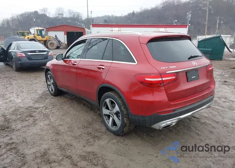 2019 Mercedes-Benz Glc 300 z USA, uszkodzony, nr VIN WDC0G4JB0KV153688